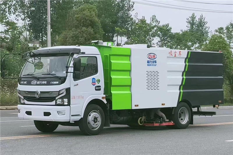 東風(fēng)大多利卡吸塵車(chē)