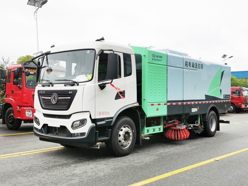 東風(fēng)天錦純電動(dòng)洗掃車