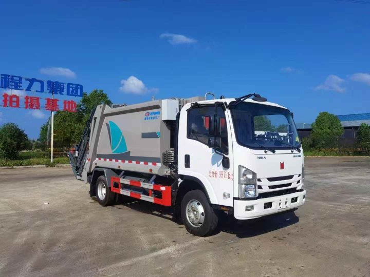 五十鈴鈴咖壓縮垃圾車