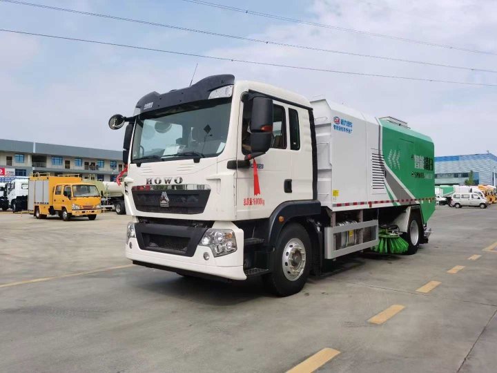 重汽豪沃TX洗掃車(chē)
